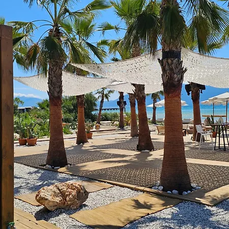 아파트 Apartament Lungomare 3 Vlorë